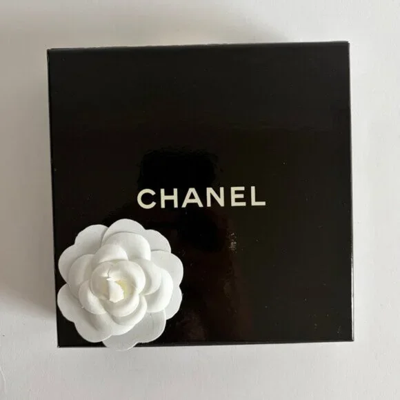 CHANEL 2003 ARCHIVE SILVER COINS NECKLACE BELT - Picture 10 of 10